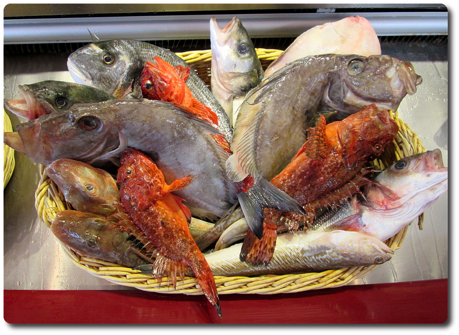 Spécialités de poissons et bouillabaisses