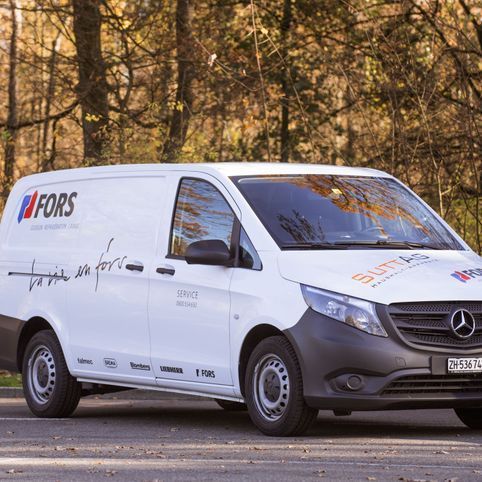 Mercedes Lieferwagen von Sutt AG