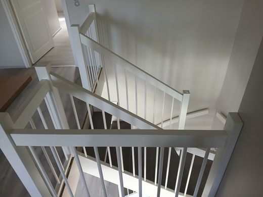 Mittatilausportaat puusepältä - Portaat.fi Turku