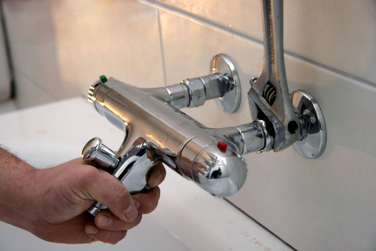 Wasserhaneninstallation - K. Schaffner AG