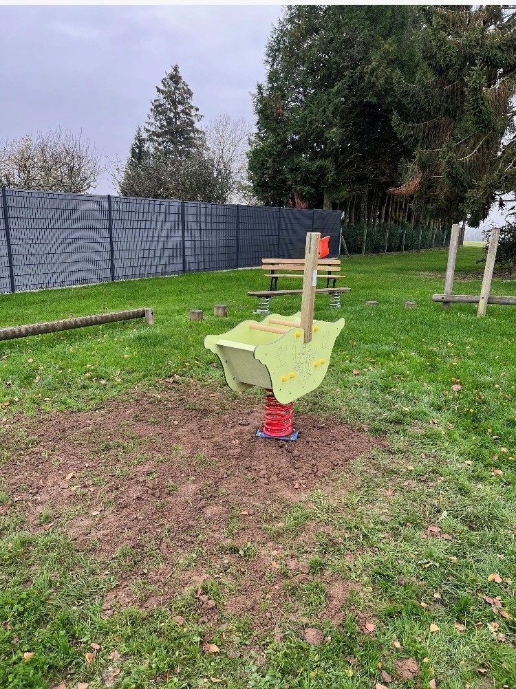 Pose d'un aire de jeux