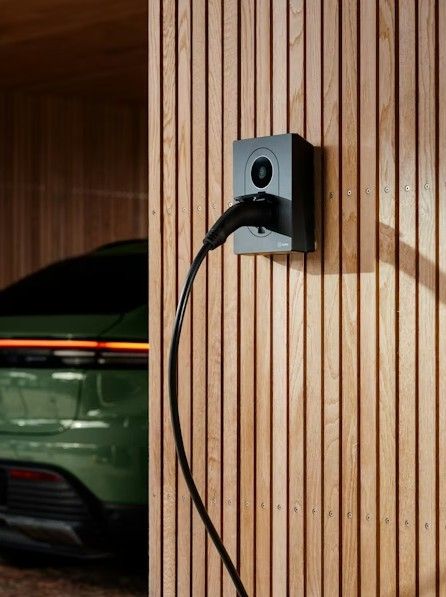 Sähköauton latausasema