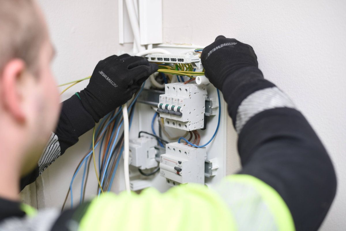 Sähköremontit omakotitaloihin, liiketiloihin ja teollisuuteen
