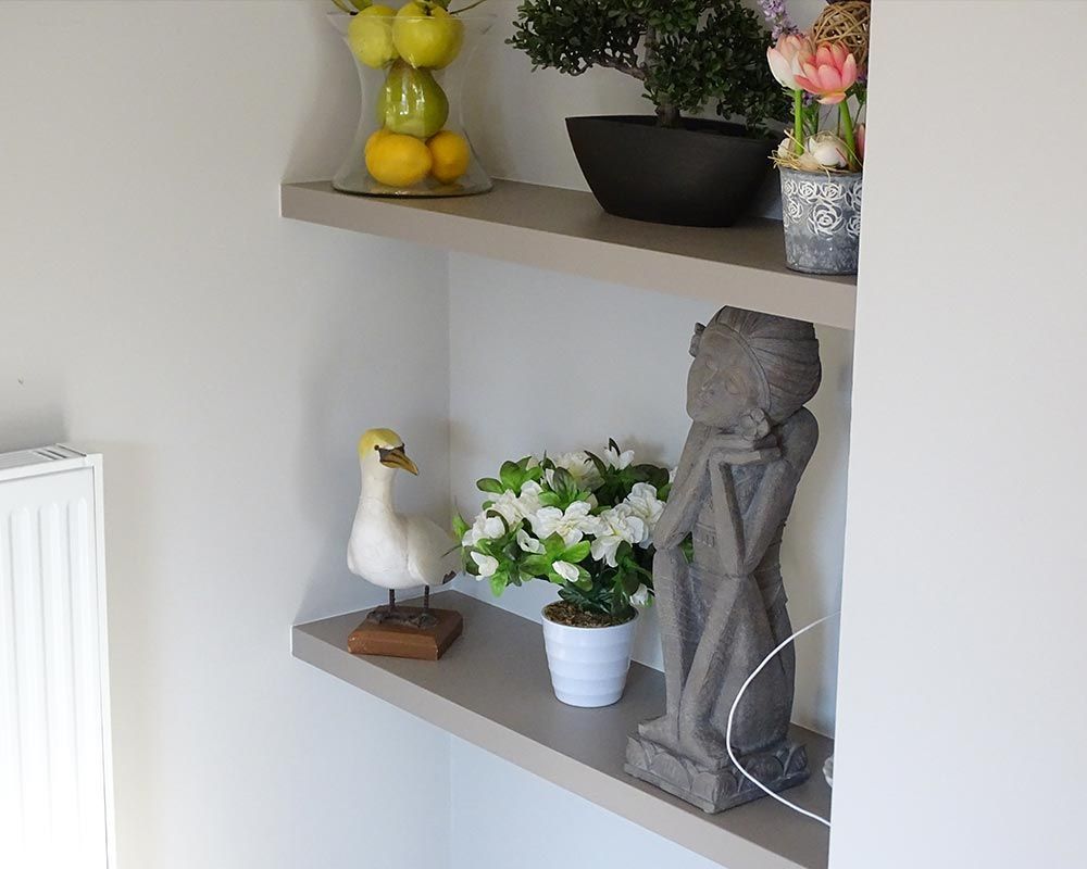 étagères sur mesure de couleur grises