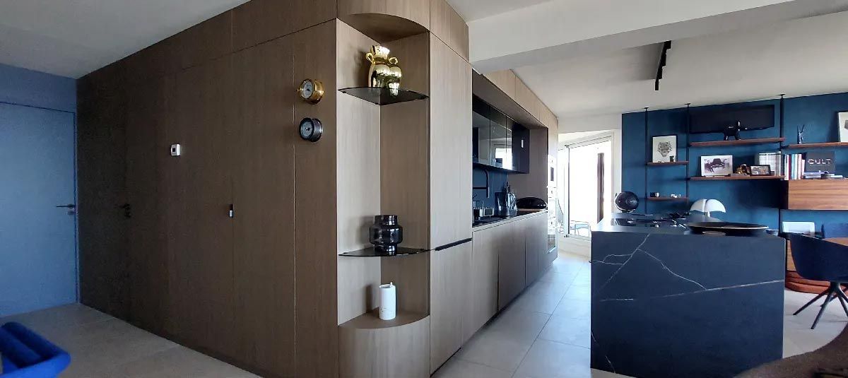 Aménagement cuisine, bleu et bois