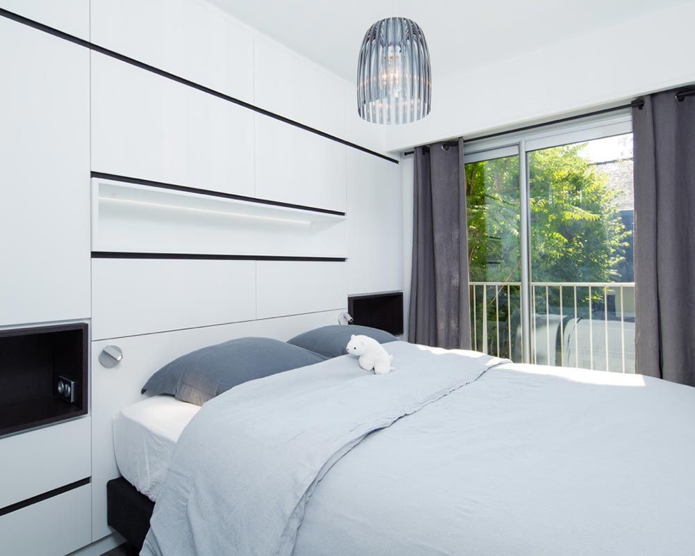 aménagement d'un meuble chevet de lit