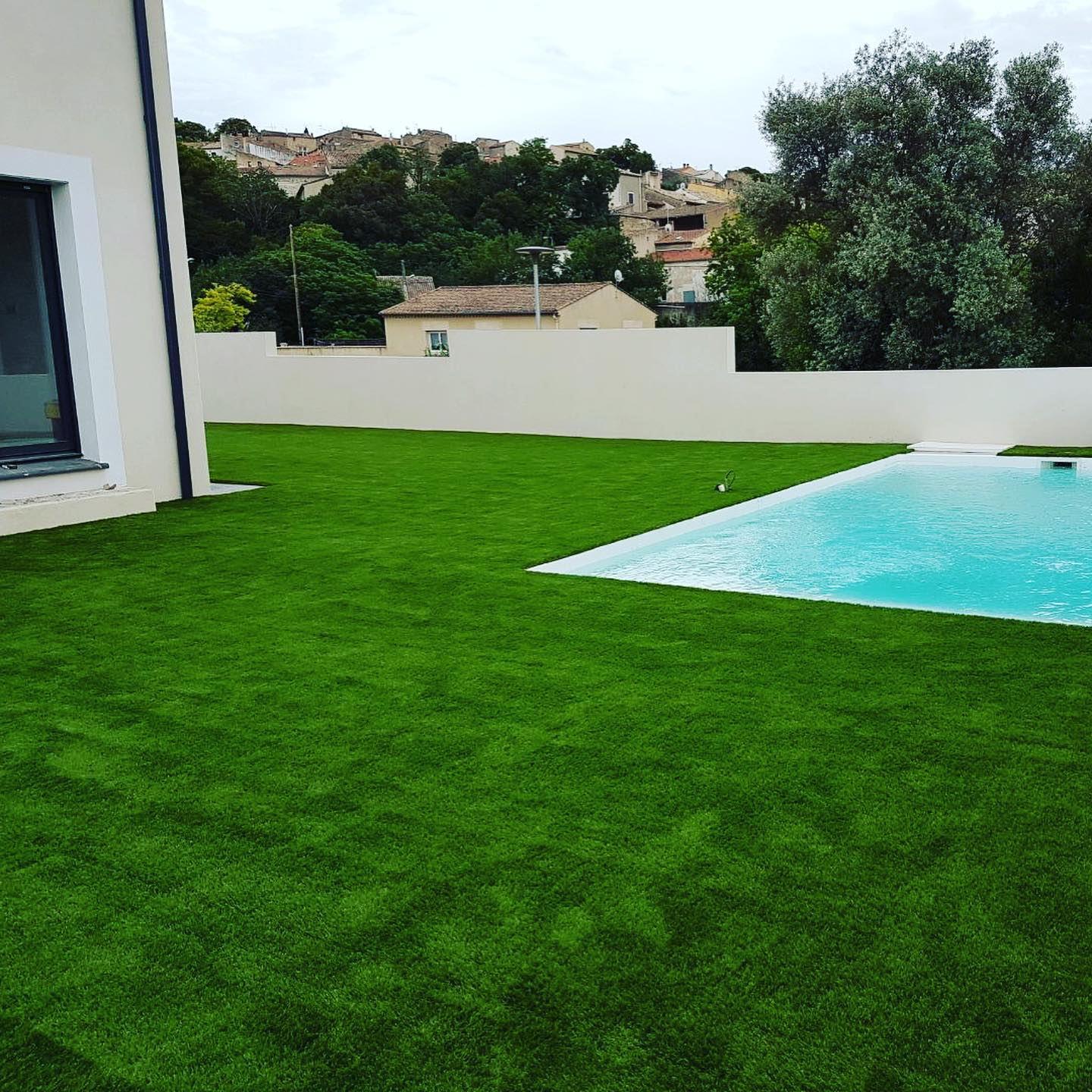 Gazon synthétique sur-mesure