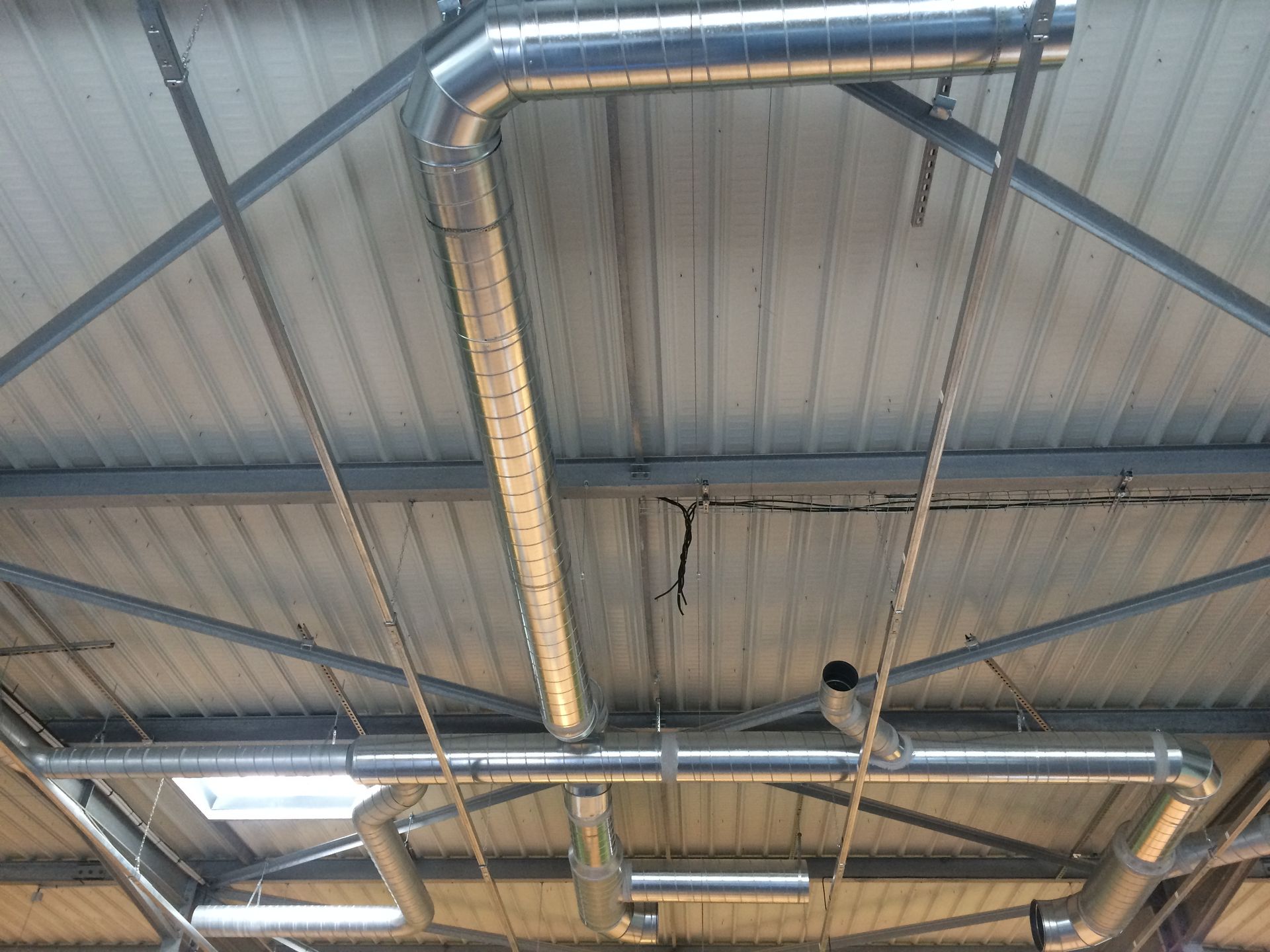 Ventilation sous plafond