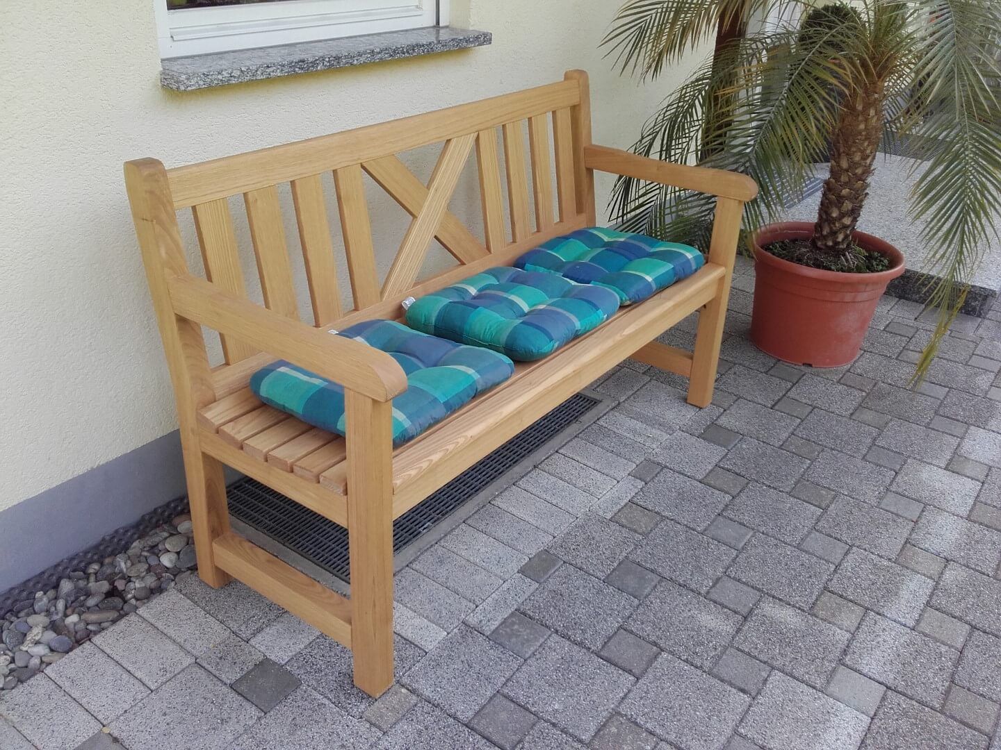 Gartenbank Holz und Form Spiegelhalter Oberried