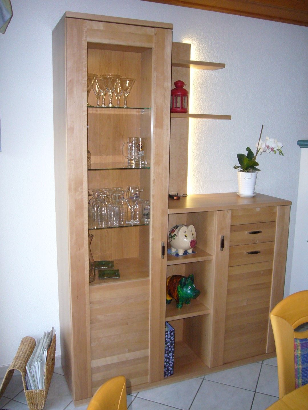 Wohnzimmerschrank von Holz und Form Spiegelhalter in Oberried