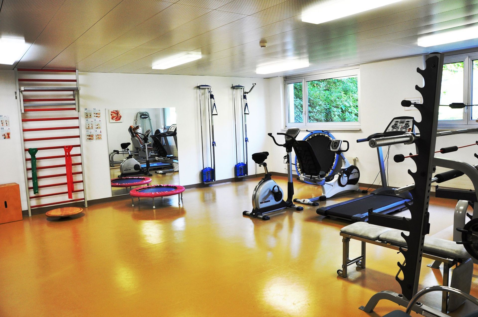 Trainingsraum - Physiozentrum Breitenbach
