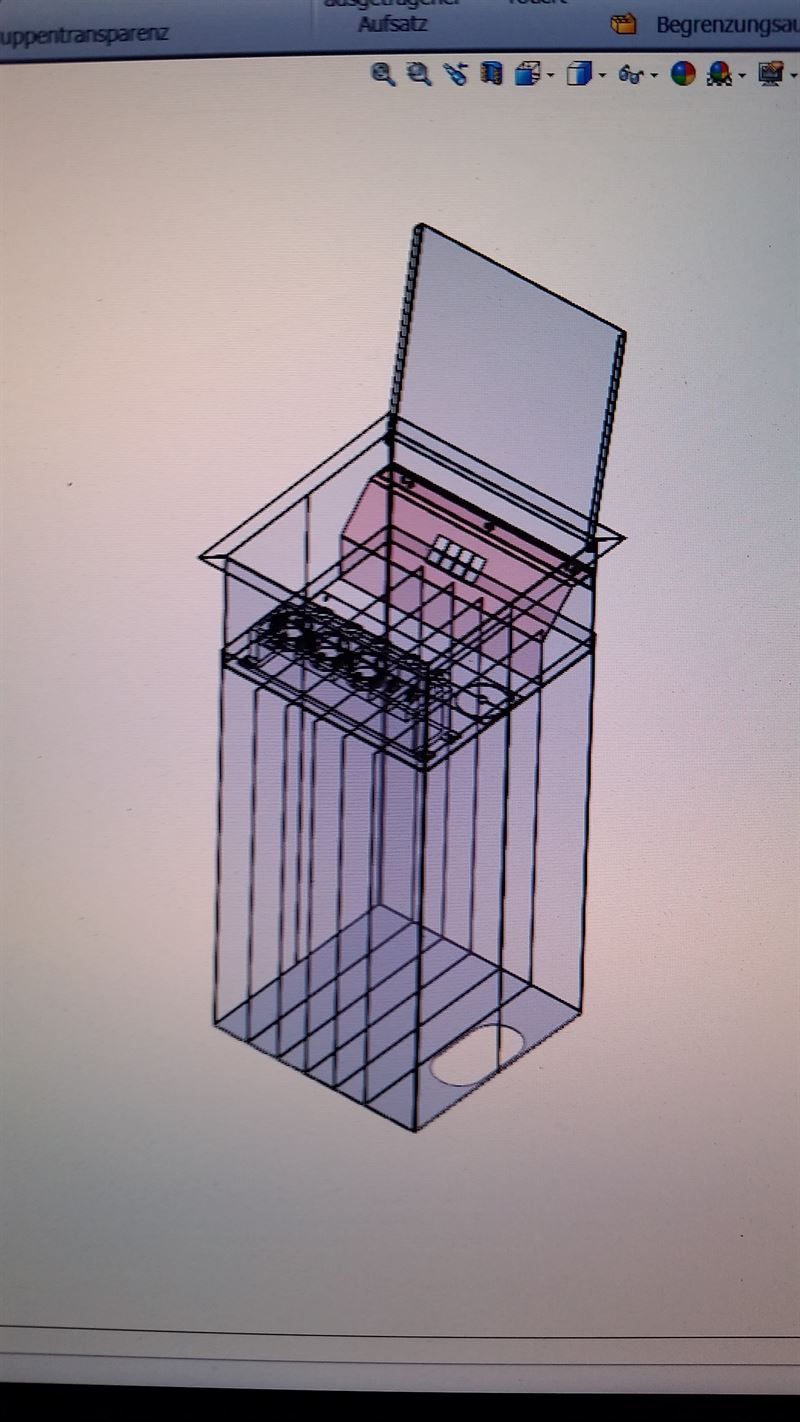 Ein Computerbildschirm zeigt eine Zeichnung eines Laptops