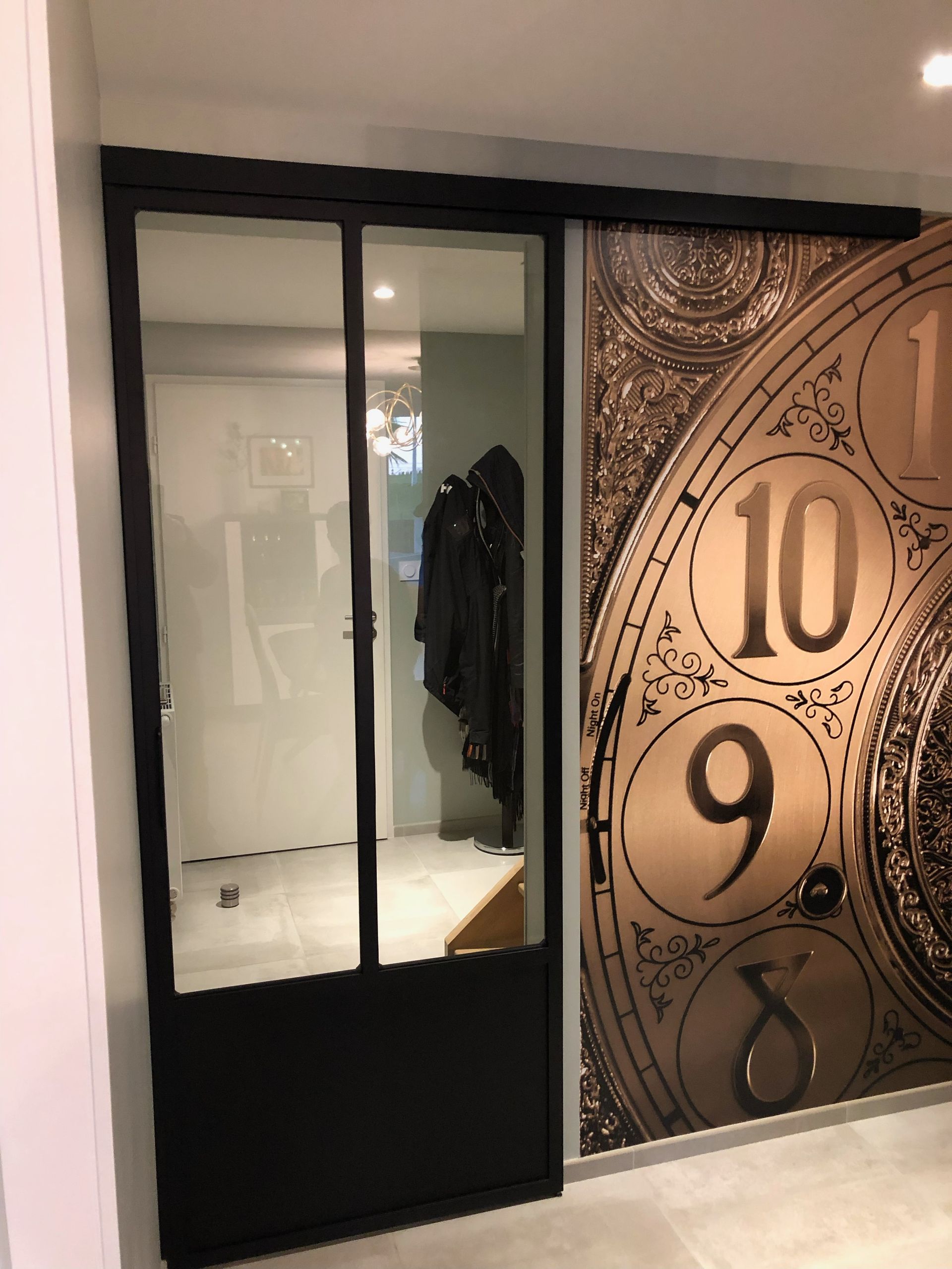 Papier peint effet horloge