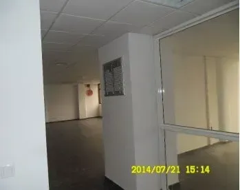 A photo of a hallway