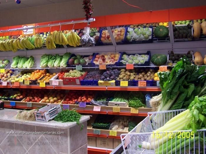 Una fotografía de una tienda de comestibles tomada en 2005