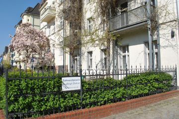 Schiene zur Zahnkorrektur