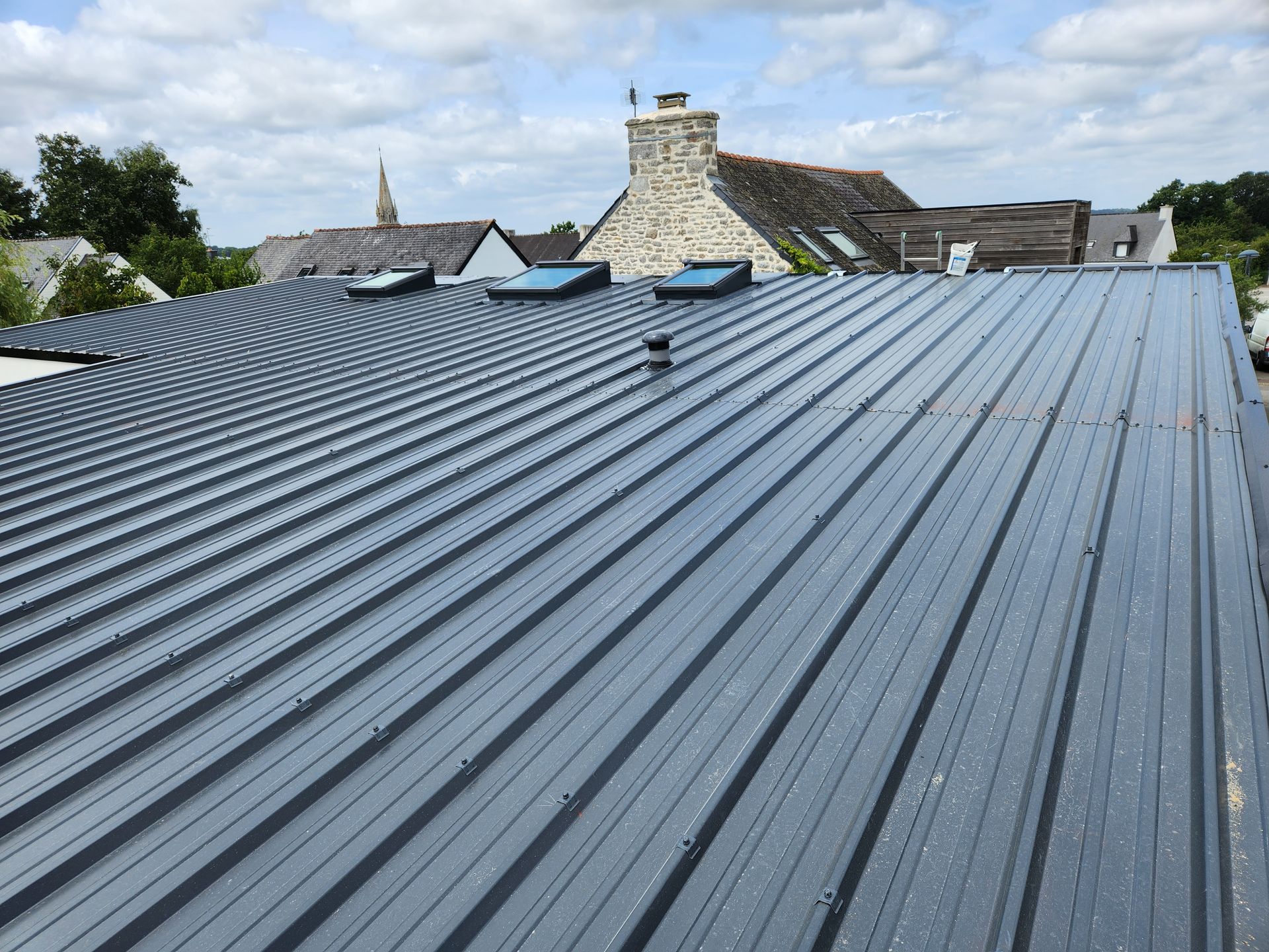 Pose de toit en zinc