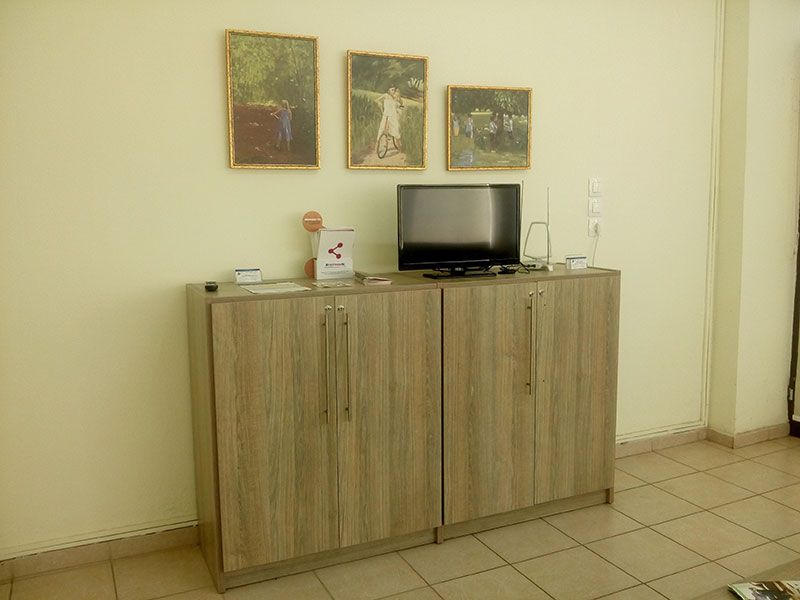 Δερματολόγος - Αφροδισιολόγος ΑΓΓΕΛΙΚΗ - ΒΙΚΤΩΡΙΑ ΡΟΥΣΣΑΚΗ - ΣΟΥΛΤΣΕ