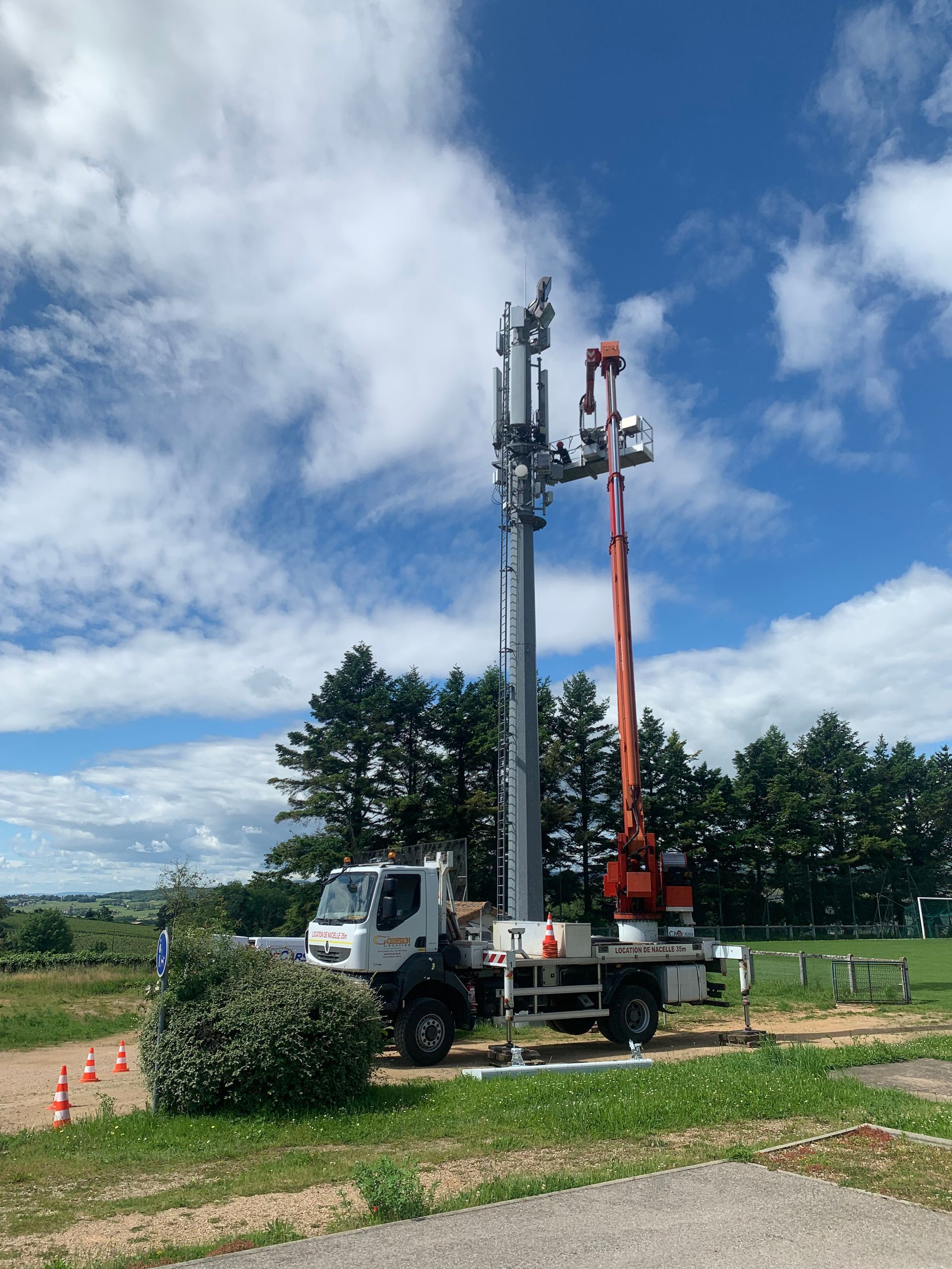 Nacelle sur porteur poids lourd