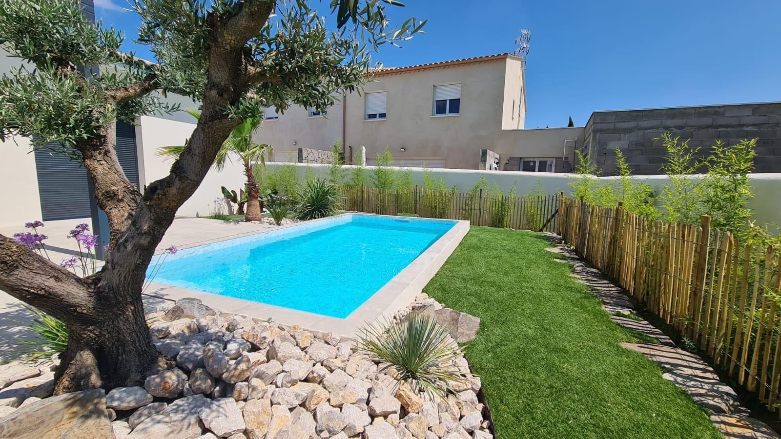 Construction de piscine Pézenas PVC armé