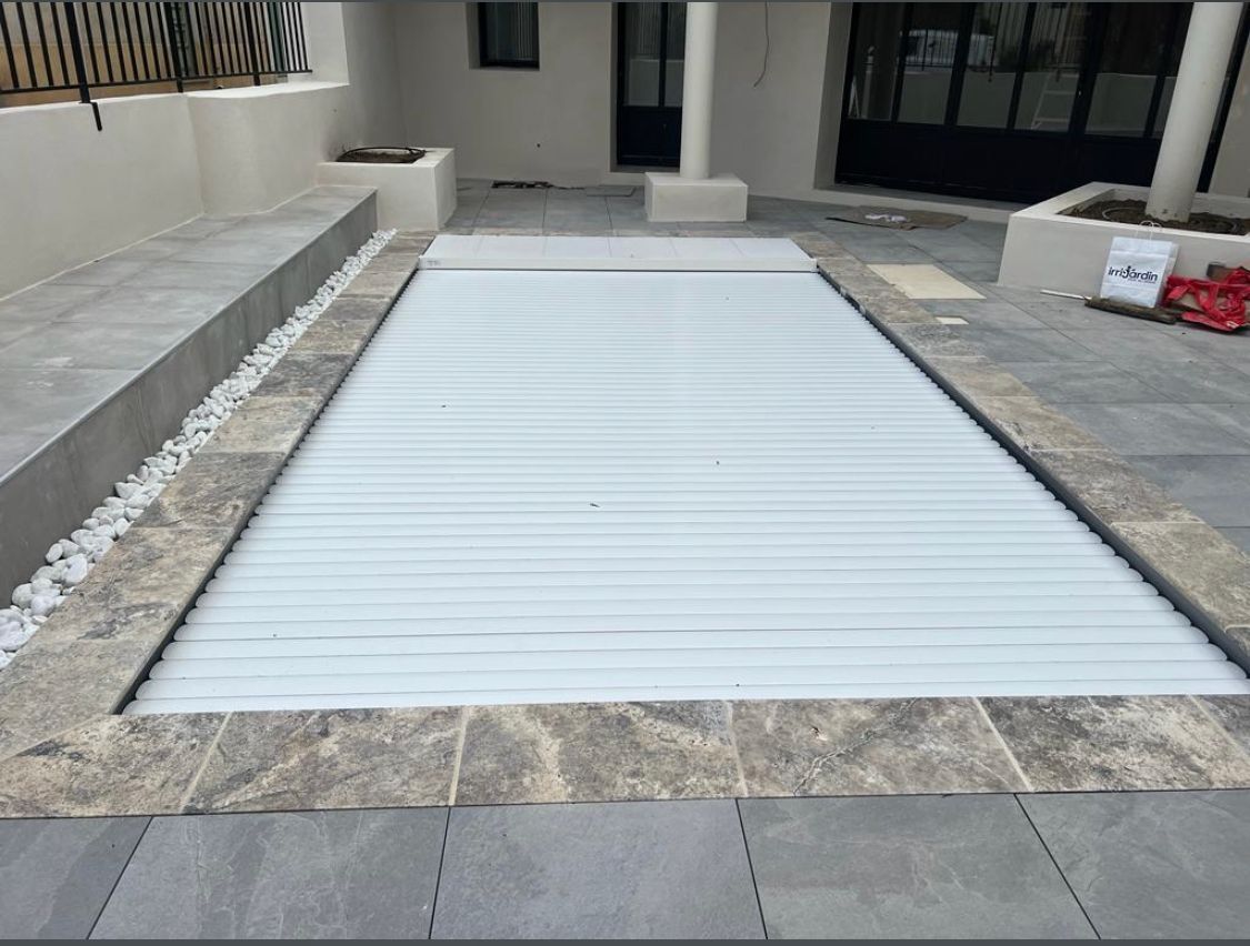 Bassin extérieur à Pézenas