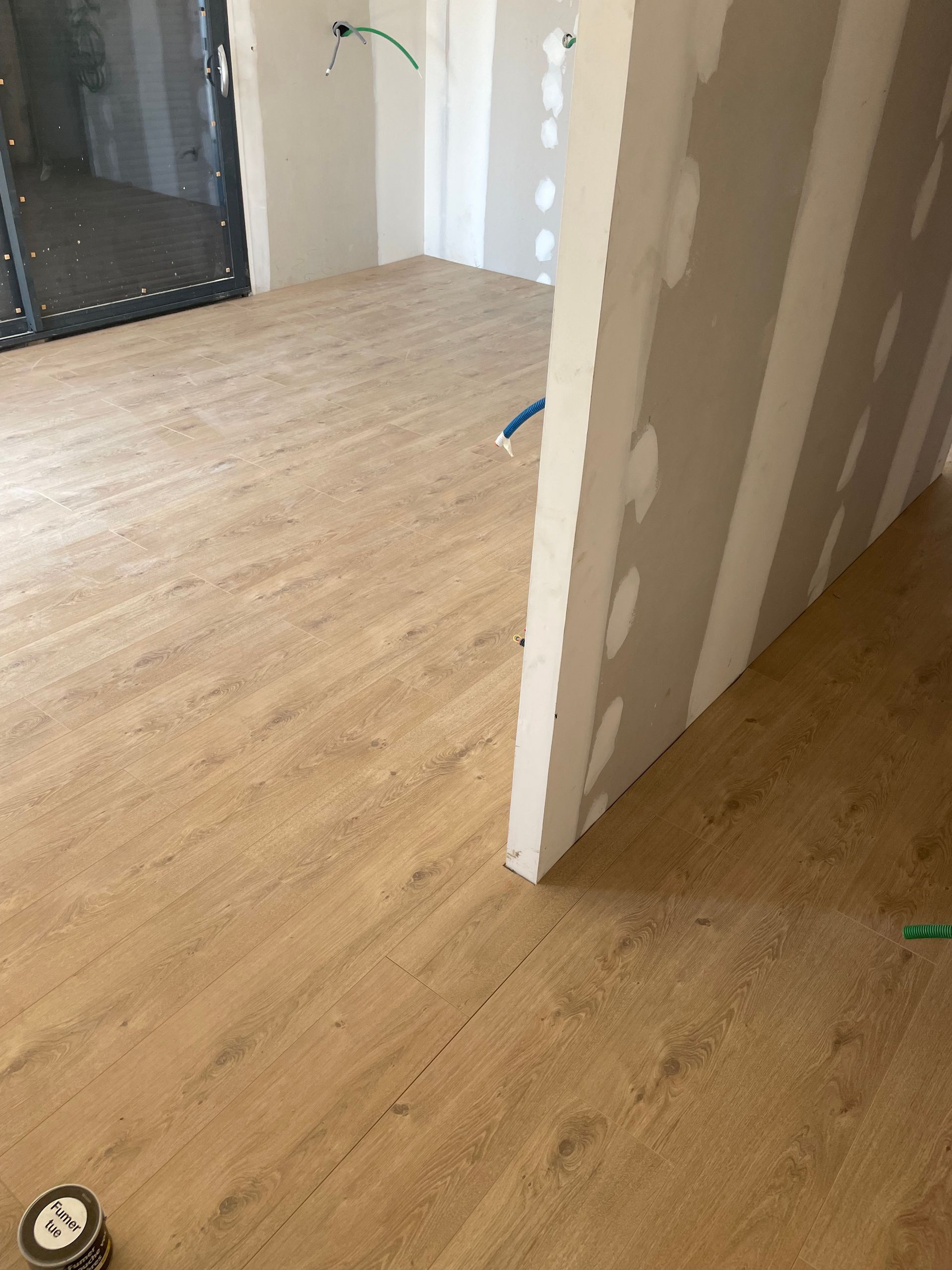 Pose de parquet pièce de vie