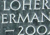 Schrift graviert weiss gemalt - Kurt Ackermann Bildhauerei Grabmalkunst GmbH