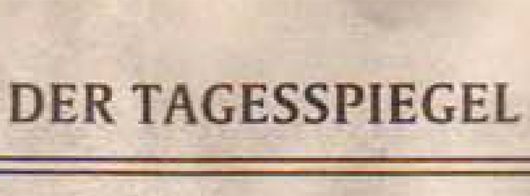 Titel der Zeitung „Der Tagesspiegel“. Braune Buchstaben auf beigem Hintergrund.