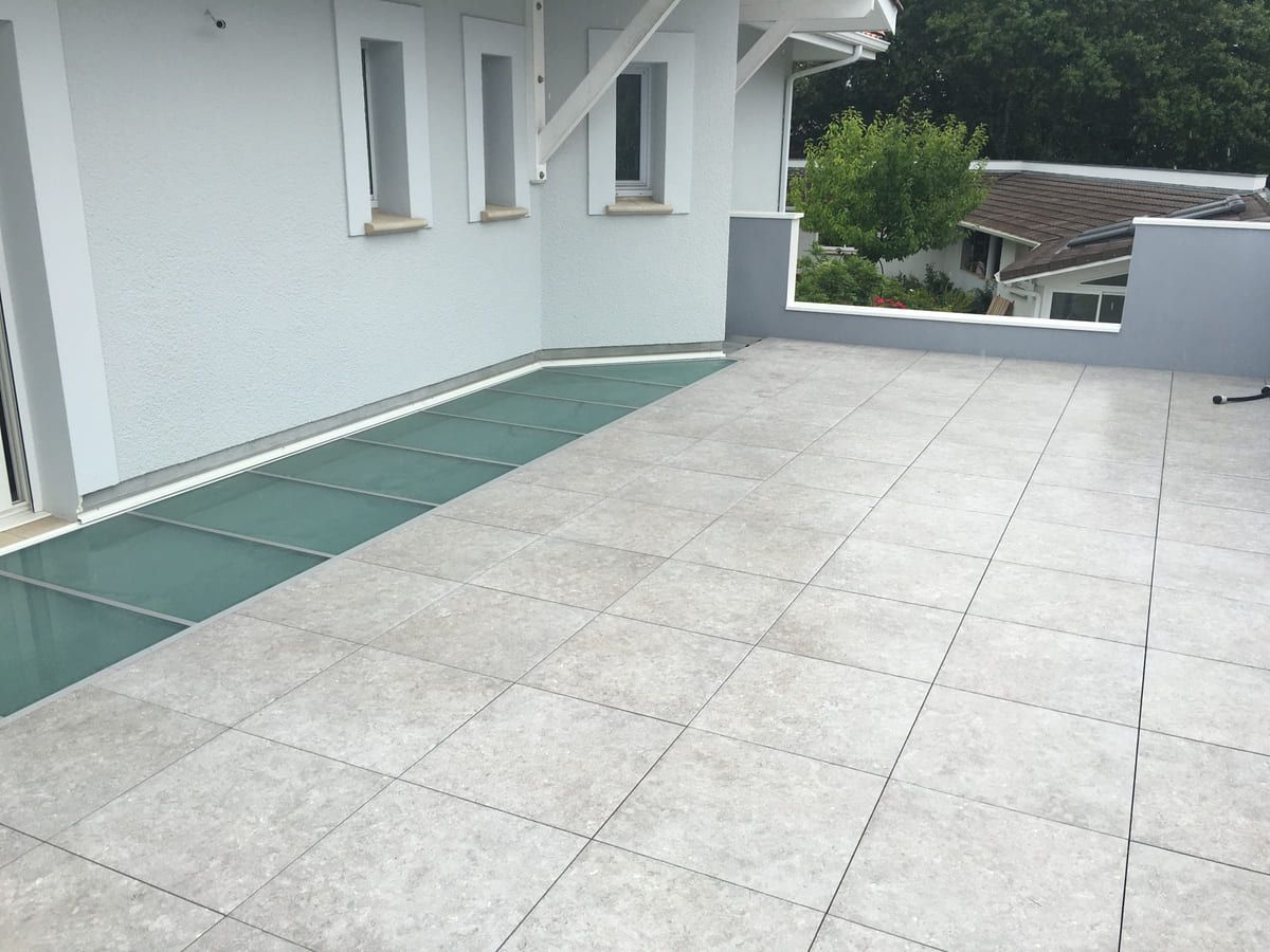 Maison avec toit terrasse