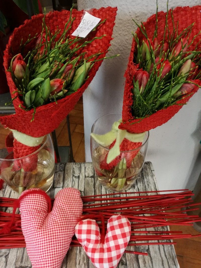 azwei Blumensträuße