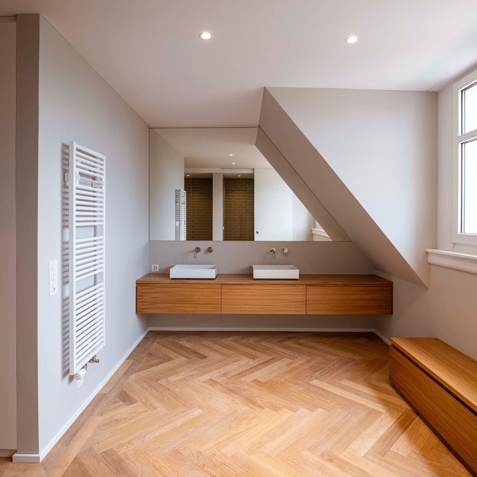 Emil Hirt AG, Malergeschäft in Zürich, Kreis 7