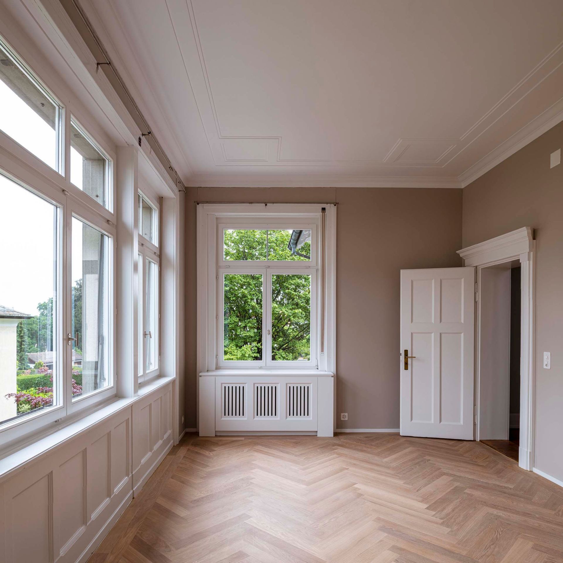 Emil Hirt AG, Malergeschäft in Zürich, Kreis 7