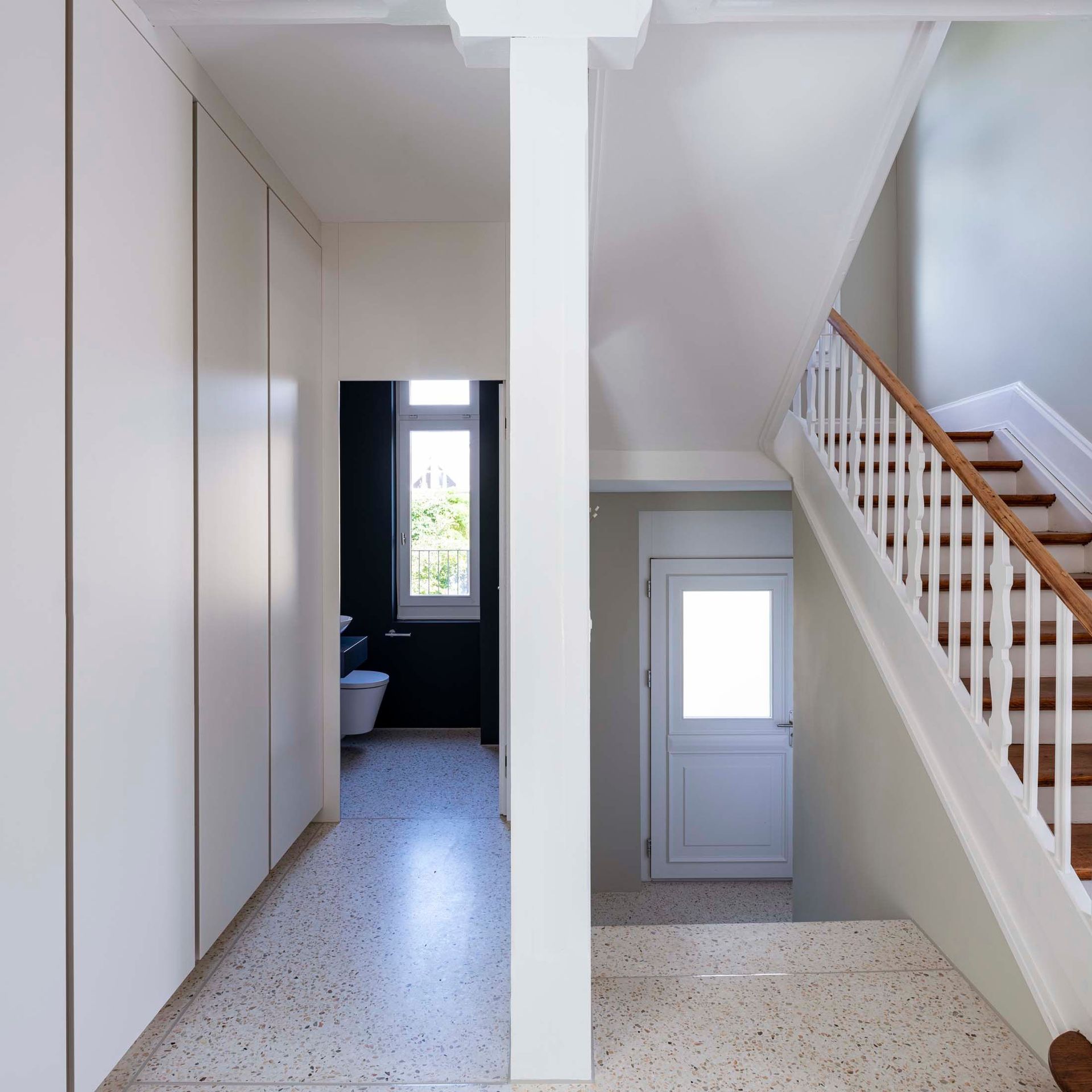 Emil Hirt AG, Malergeschäft in Zürich, Kreis 7