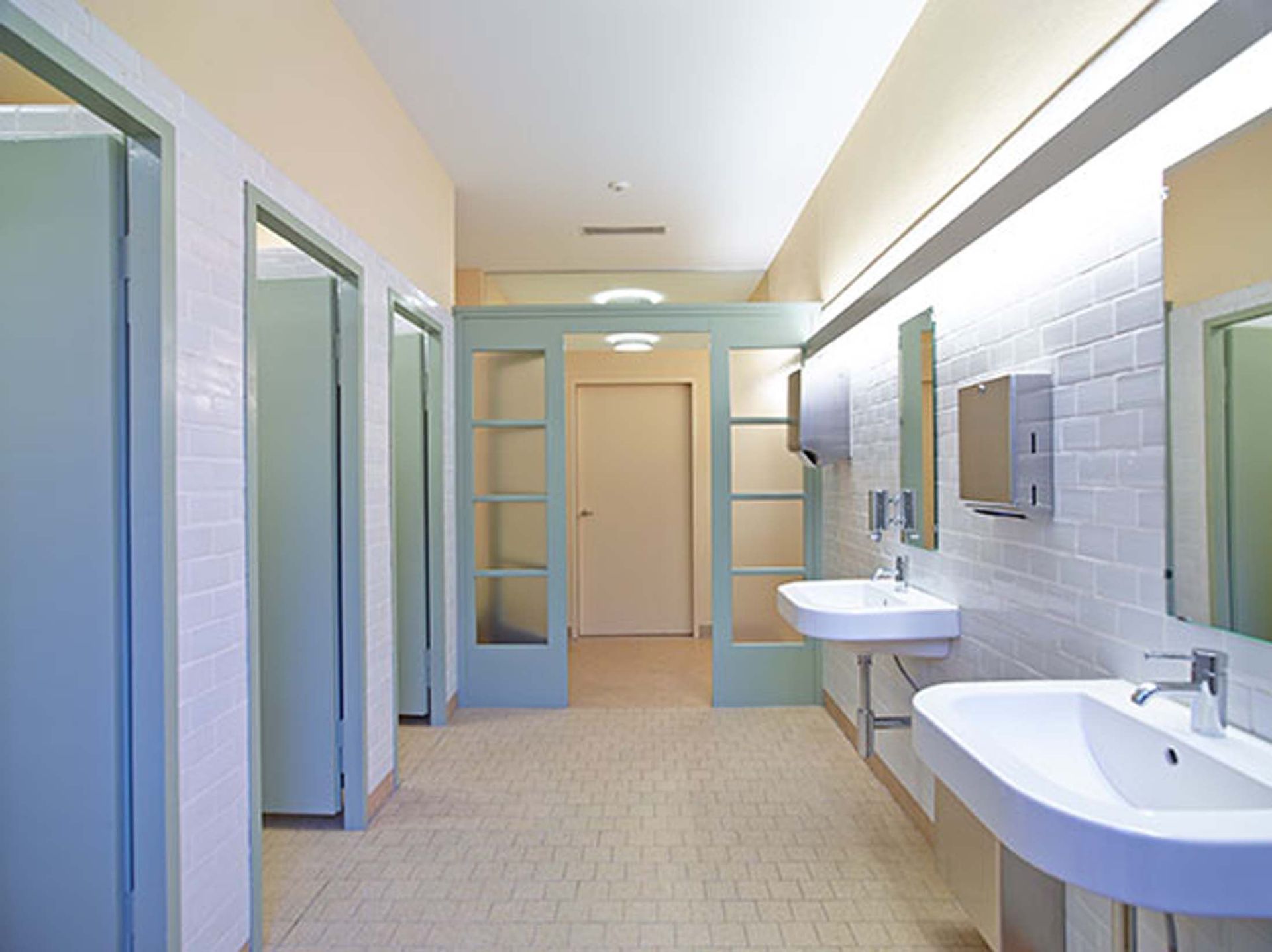 Emil Hirt AG, Malergeschäft in Zürich, Kreis 7