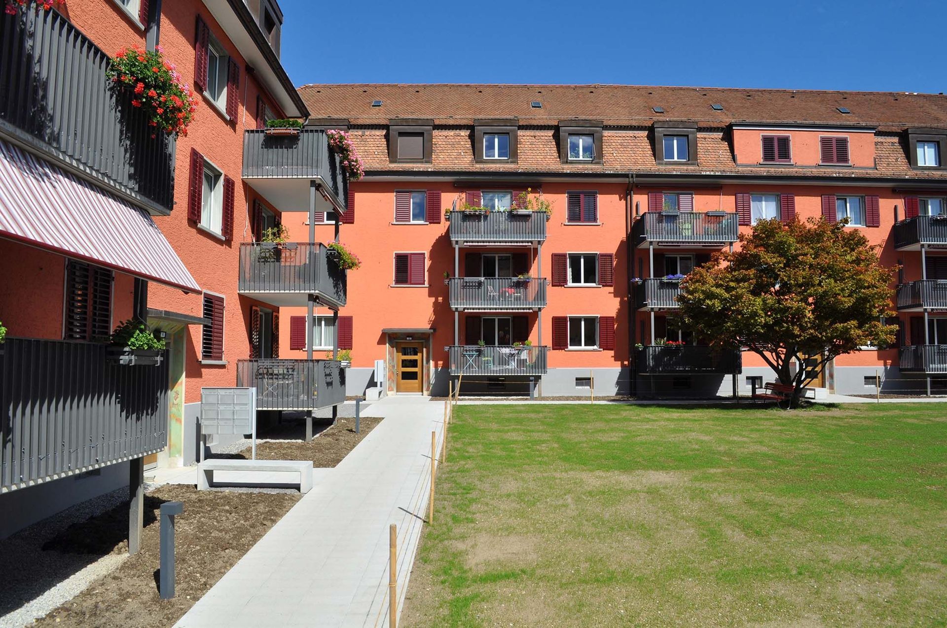 Emil Hirt AG, Malergeschäft in Zürich, Kreis 7