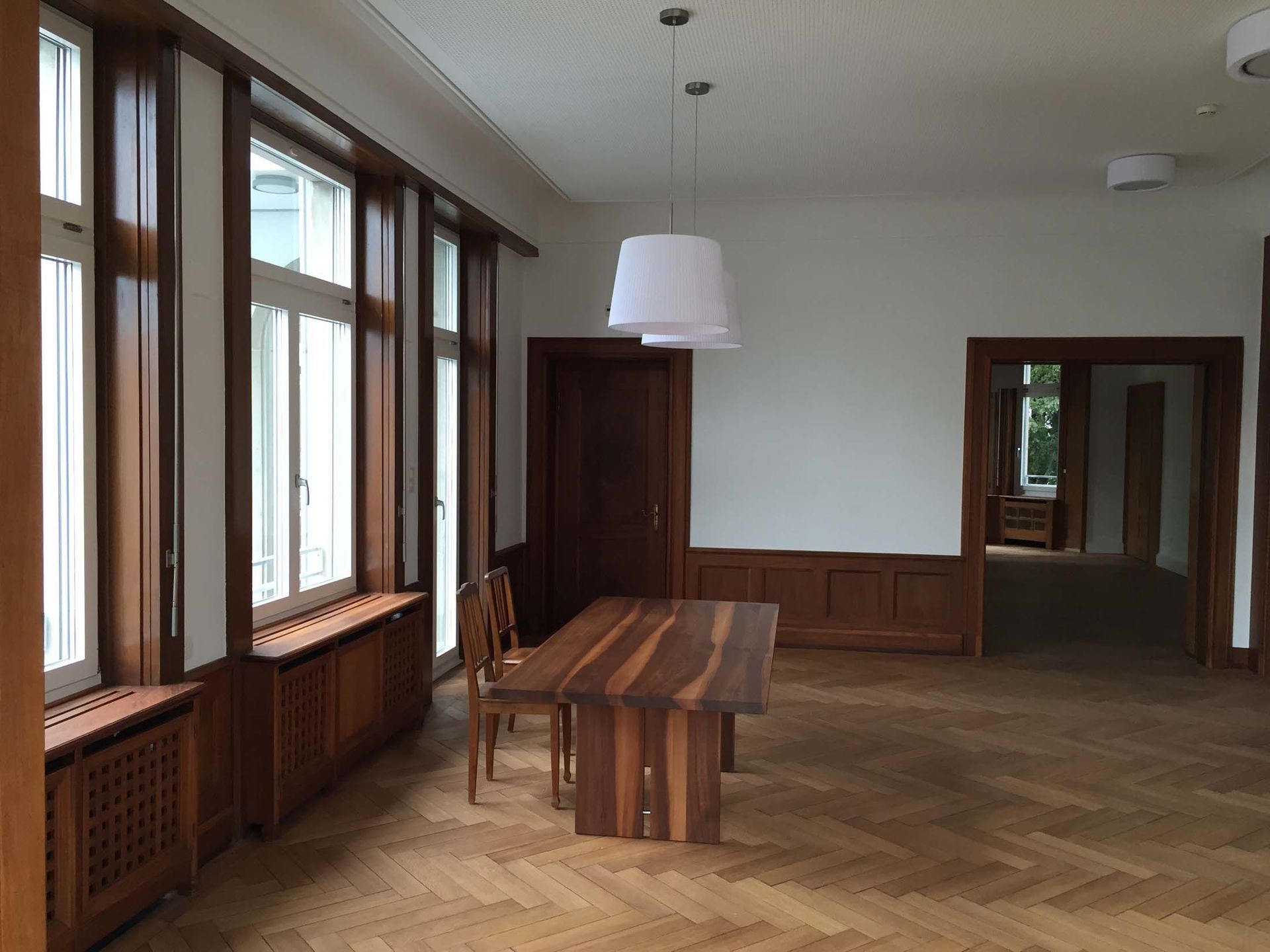 Emil Hirt AG, Malergeschäft in Zürich, Kreis 7