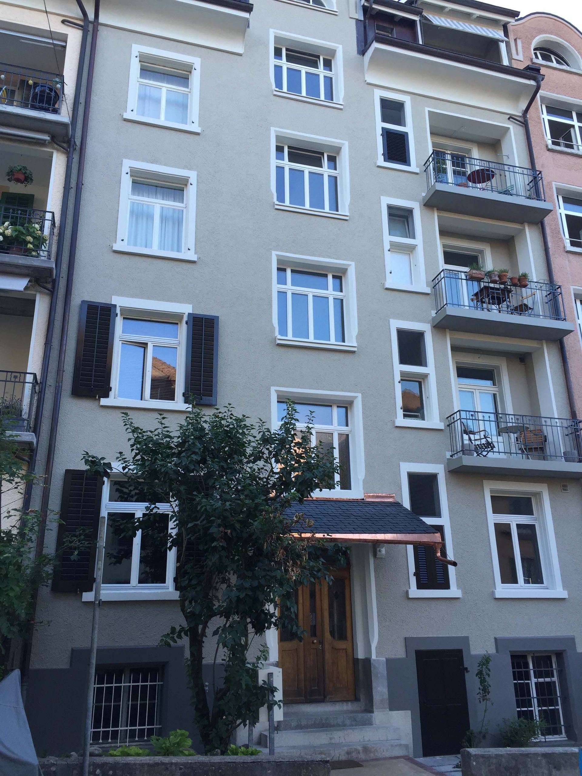 Emil Hirt AG, Malergeschäft in Zürich, Kreis 7