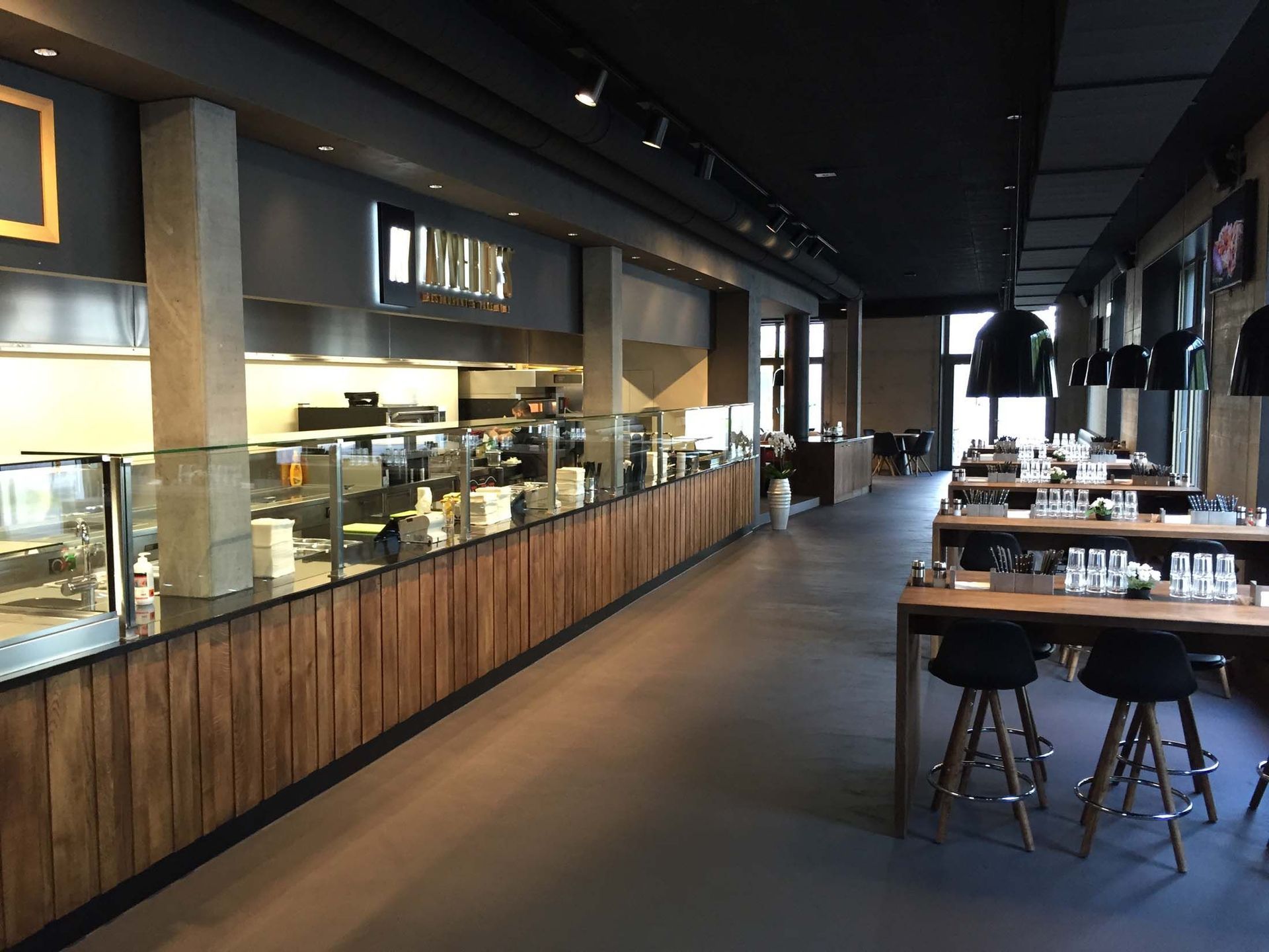 Emil Hirt AG, Malergeschäft in Zürich, Kreis 7