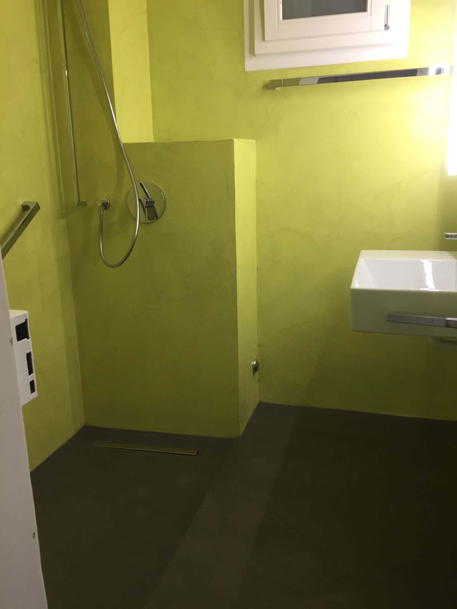 Emil Hirt AG, Malergeschäft in Zürich, Kreis 7