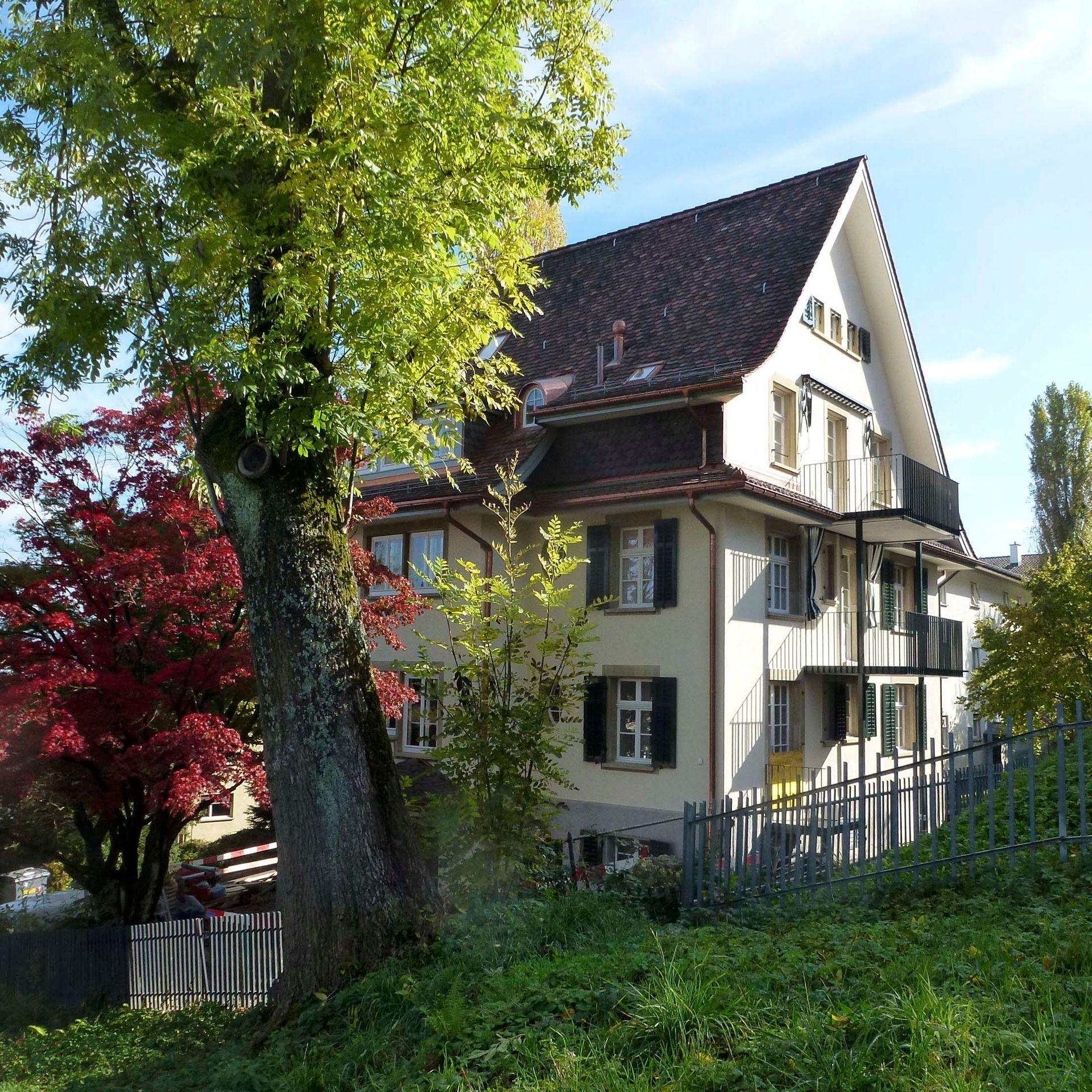 Emil Hirt AG, Malergeschäft in Zürich, Kreis 7