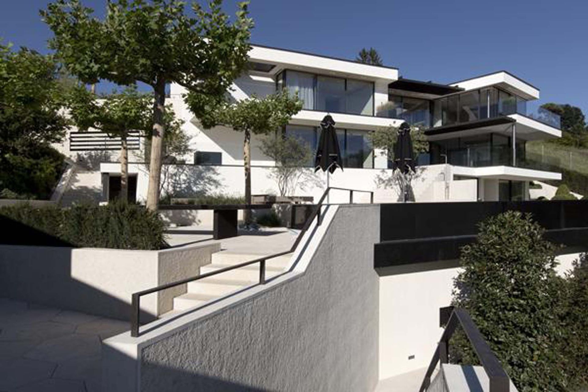 Emil Hirt AG, Malergeschäft in Zürich, Kreis 7