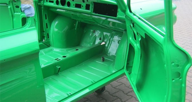 Innenlackierung eines Autos
