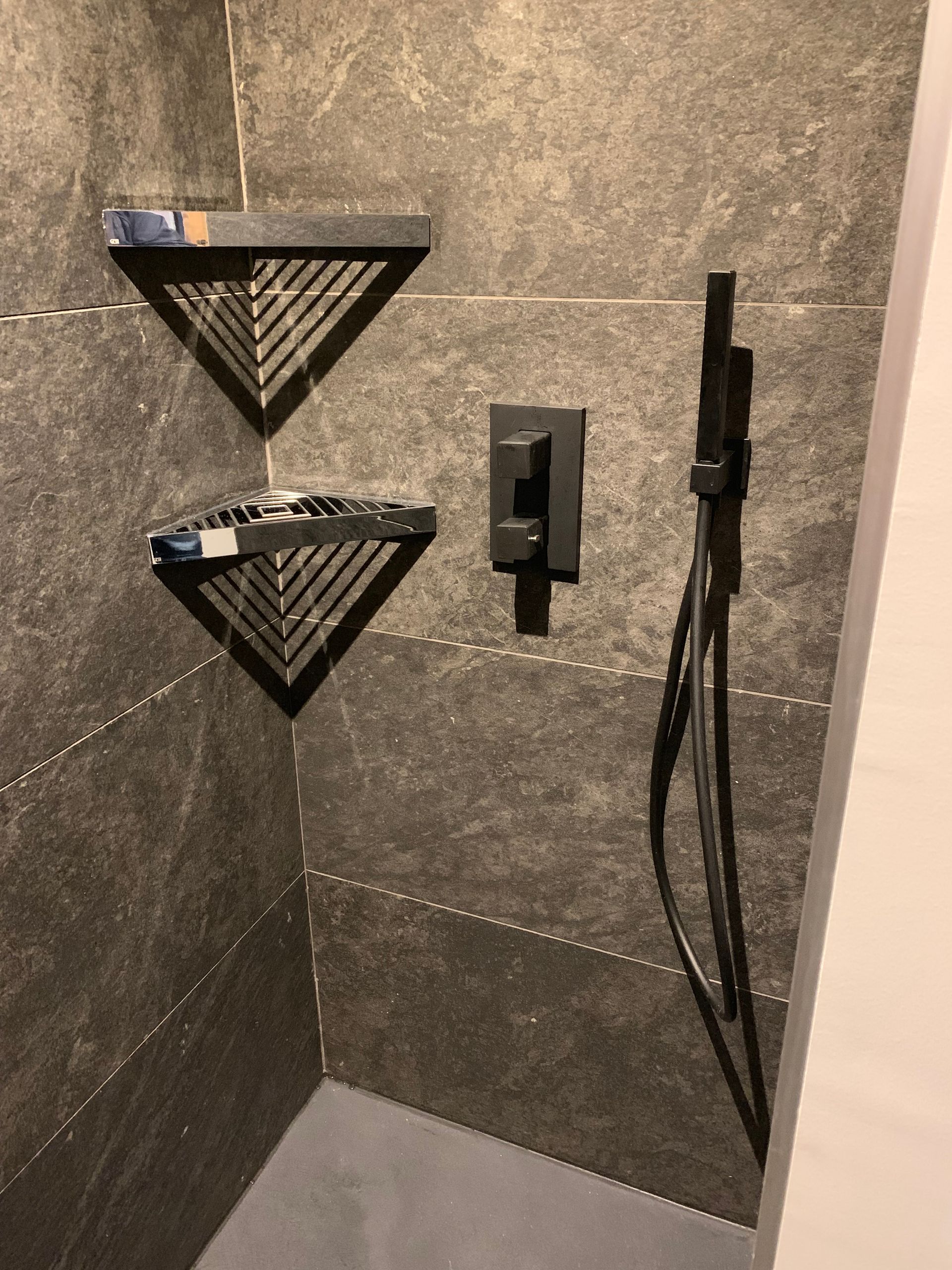 Revêtement de douche