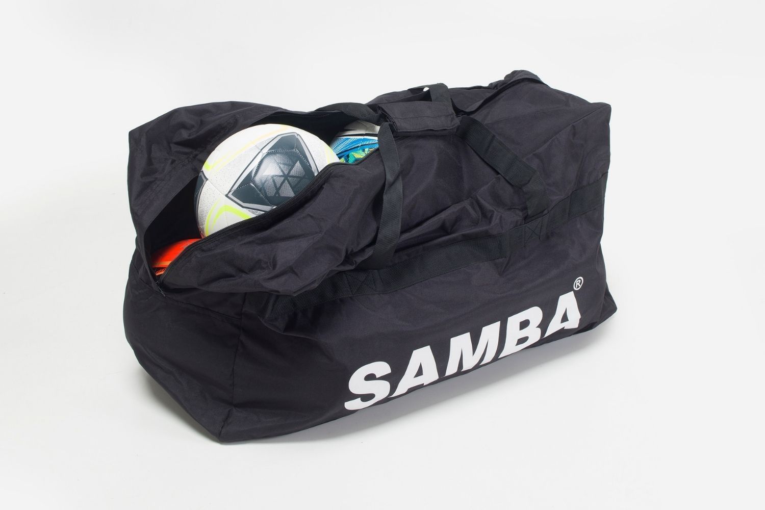 A black bag with the word samba on it