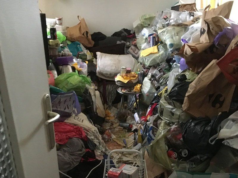 Accumulation d'objets dans une pièce