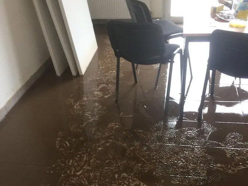 Dégât des eaux dans un salon