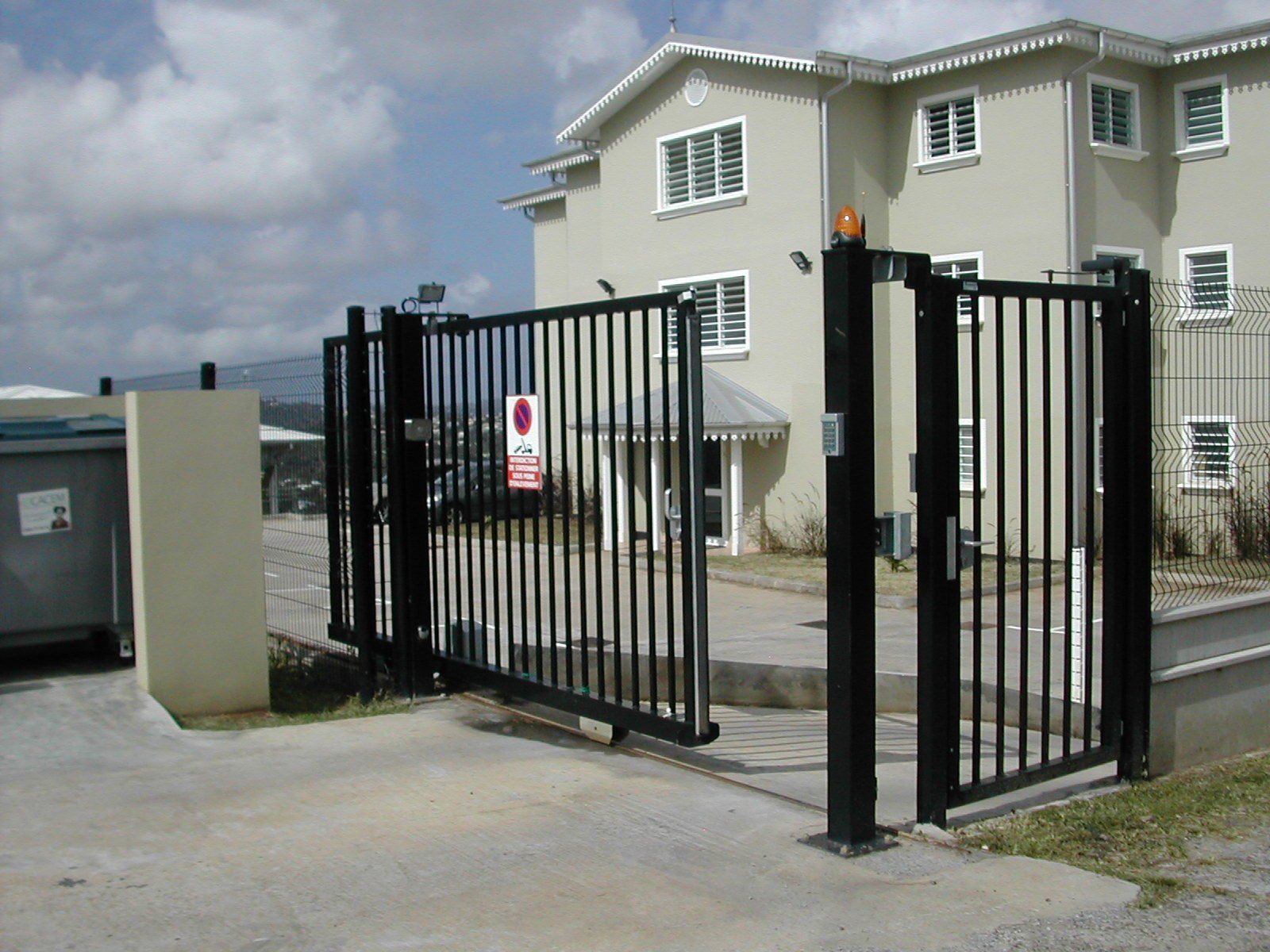 Fabrication de portails sur-mesure