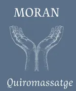 Un logotipo para Moran Quiromasaje con un par de manos sobre un fondo azul.