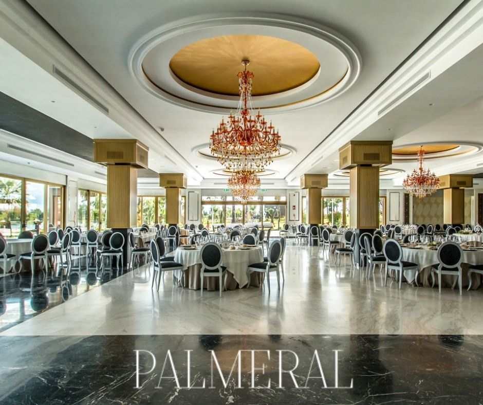 Una gran habitación con palmeral escrito en la parte inferior.