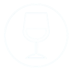 Una copa de vino en un círculo sobre un fondo blanco.